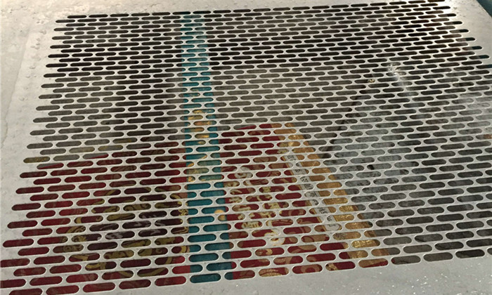 長腰孔鐵板沖孔網(wǎng)產(chǎn)品展示